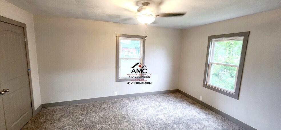 Building Photo - 304 E Cofield St