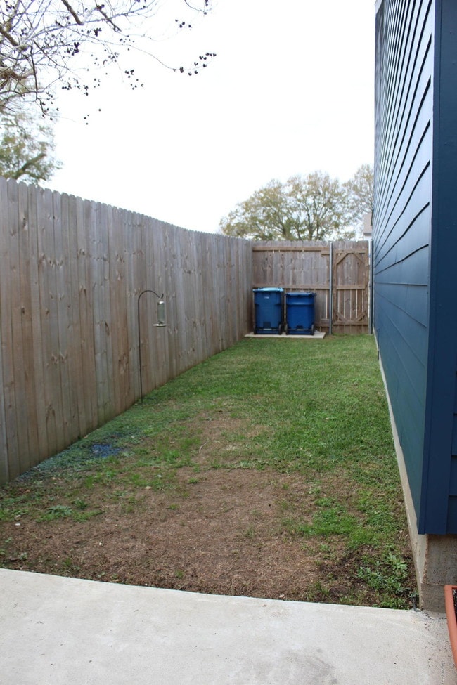 Building Photo - 315 Highland Park Ln