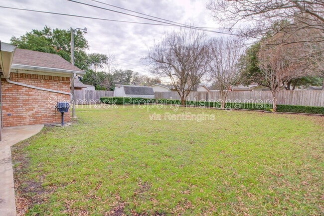 Building Photo - 5930 Caldwell Dr