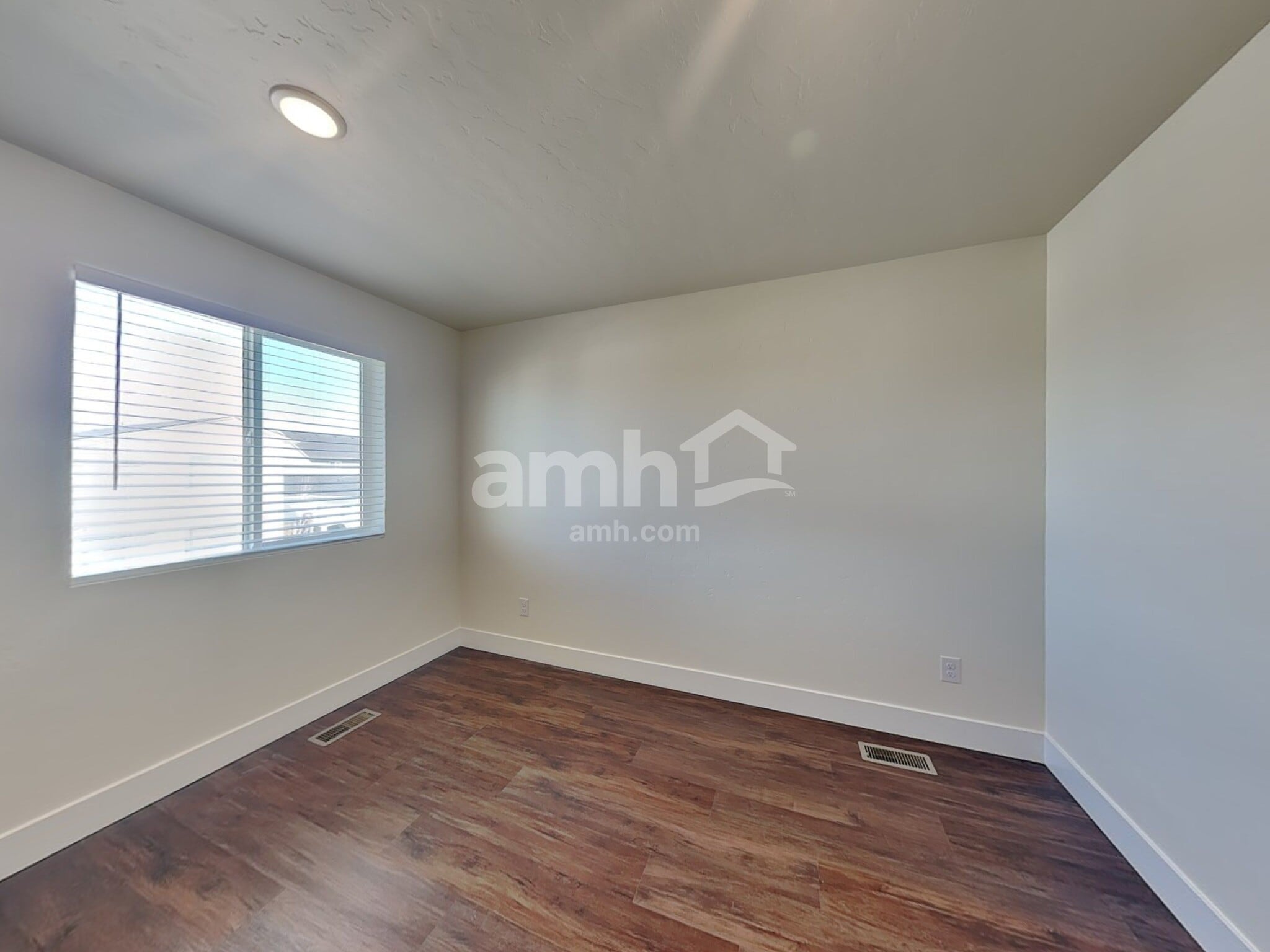 Building Photo - 11482 W Mesquite St