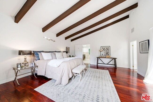 Building Photo - 4115 Laurelgrove Ave