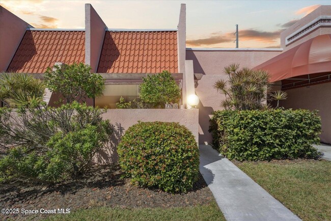 Building Photo - 744 S Orlando Ave