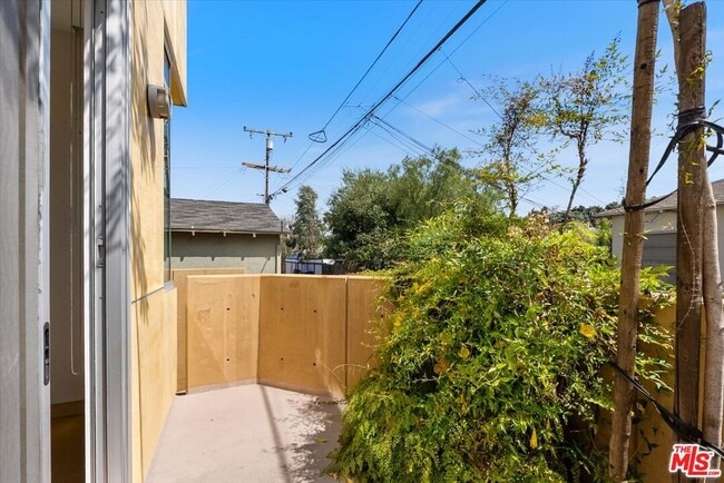 Building Photo - 2301 10th St