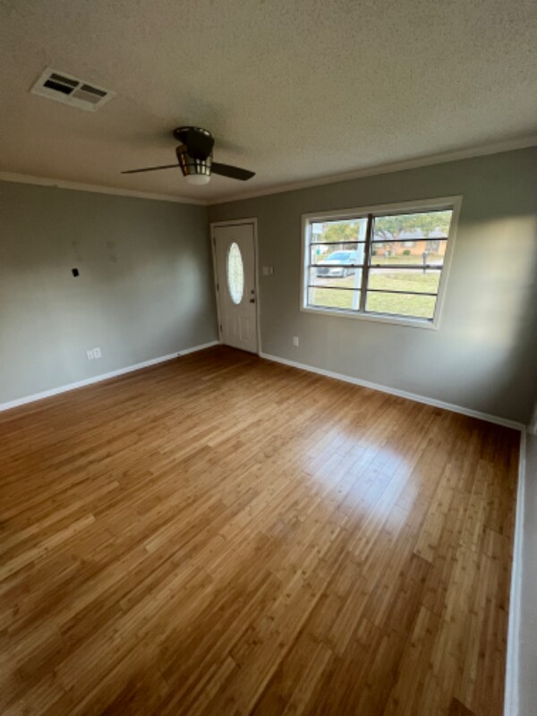 Building Photo - 119 Fairlane Dr