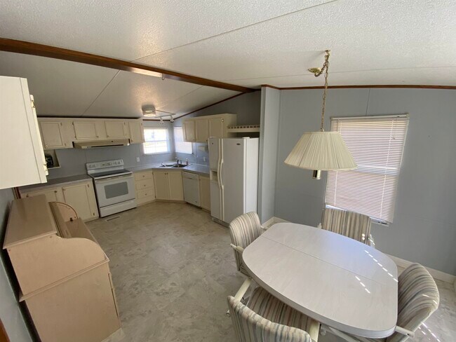 Building Photo - 177 Quail Ridge