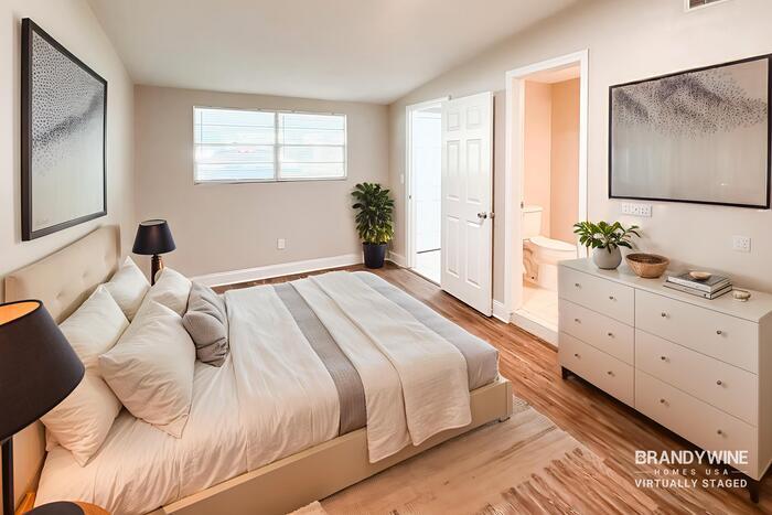 Building Photo - 2145 Bourget Dr