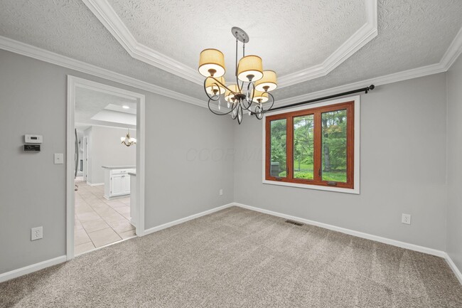 Building Photo - 1094 Farrington Dr