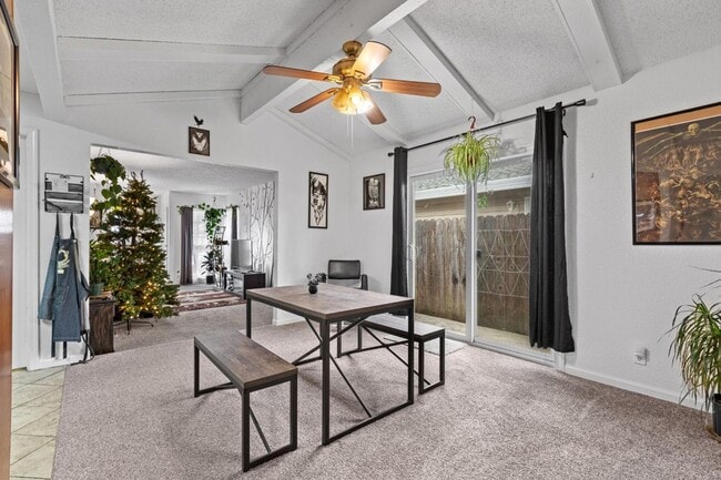 Building Photo - Adorable 2/1 Duplex with Garage!  Cute As A Bug!  PLEASE READ ENTIRE AD FOR VIEWINGS!