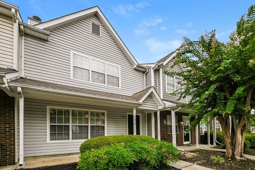 Building Photo - 12654 Tucker Crossing Ln