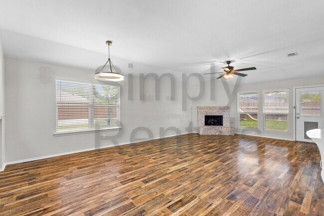 Building Photo - 2630 Massey Ln