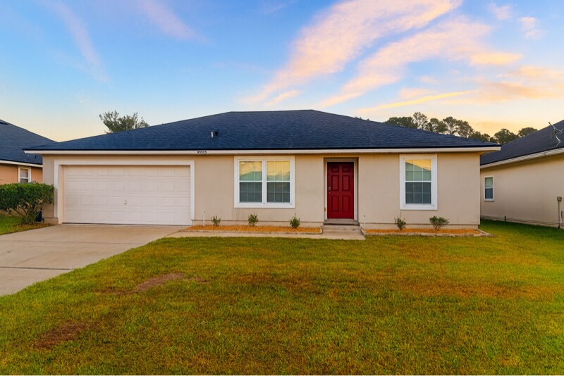 Primary Photo - 45575 Ingleham Cir