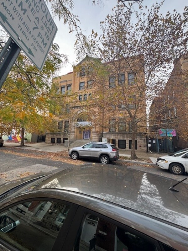 Building Photo - 821 N Collington Ave