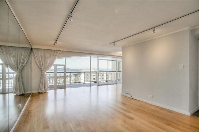 Building Photo - 2200 Pacific Ave