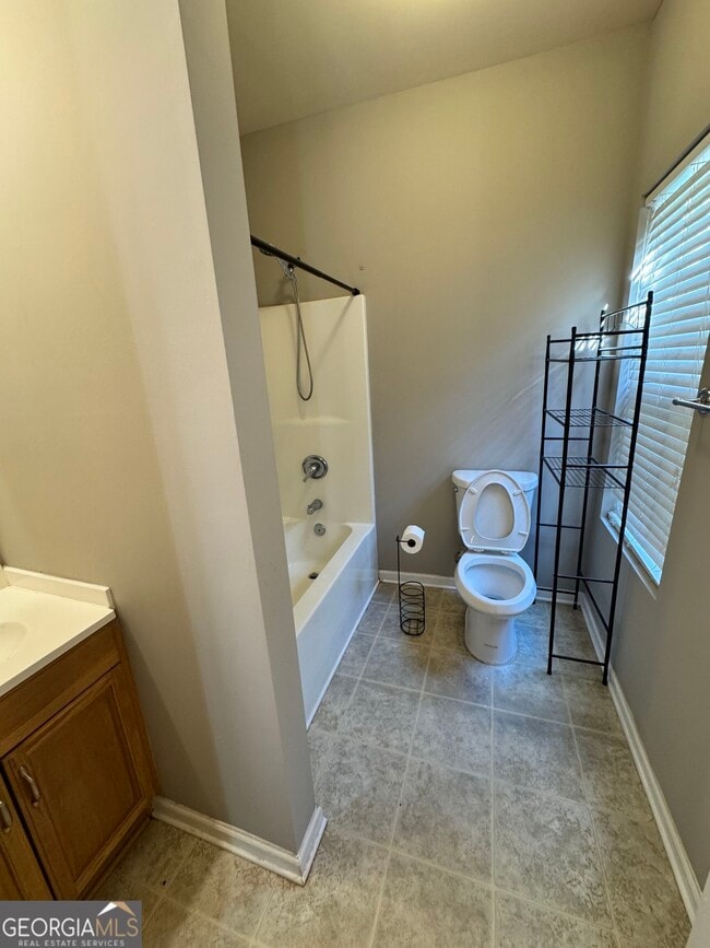 Building Photo - 376 Pointe Cir