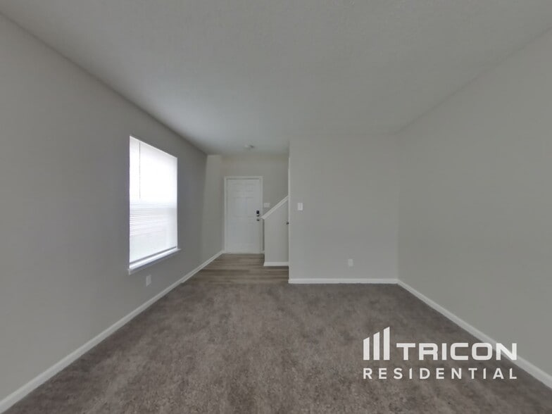 Building Photo - 522 Harmony Dr