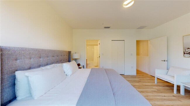 Building Photo - 24705 SW 129th Ave