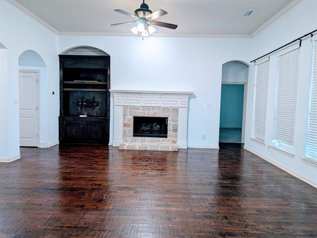 Building Photo - 15702 Crown Cove Ln