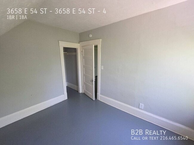 Building Photo - 3658 E 54th St