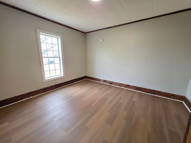 Building Photo - 1441 Oak St