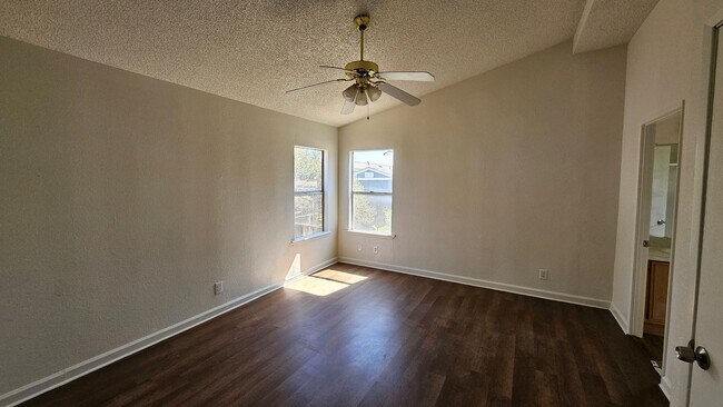 Building Photo - 21761 Wisteria St