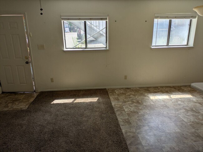 Building Photo - 216 S 100 E