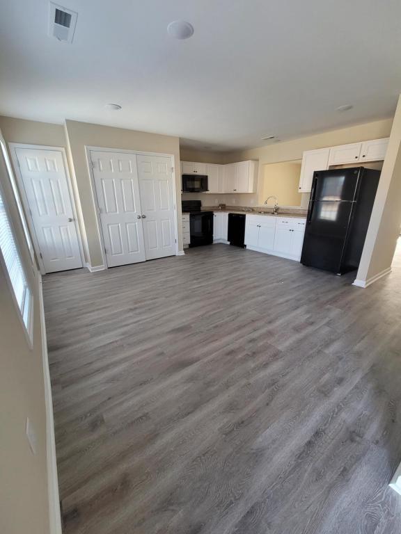 Building Photo - 3940 A Sedona Dr