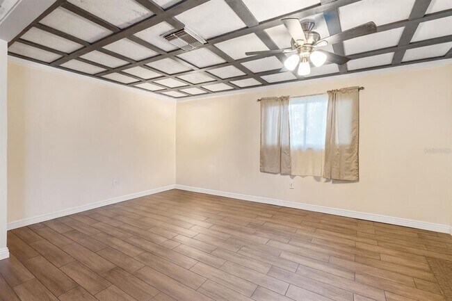 Building Photo - 2526 26th St S