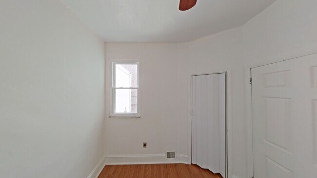 Building Photo - 2629 S Rosewood St