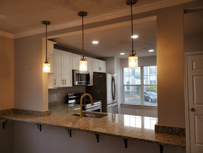 Building Photo - 211 Sterling Ct