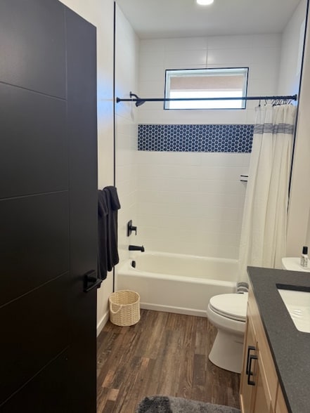 Building Photo - 2746 Storm Ave