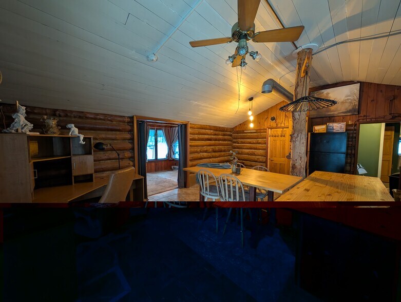 Building Photo - 8970 E Gull Lake Dr