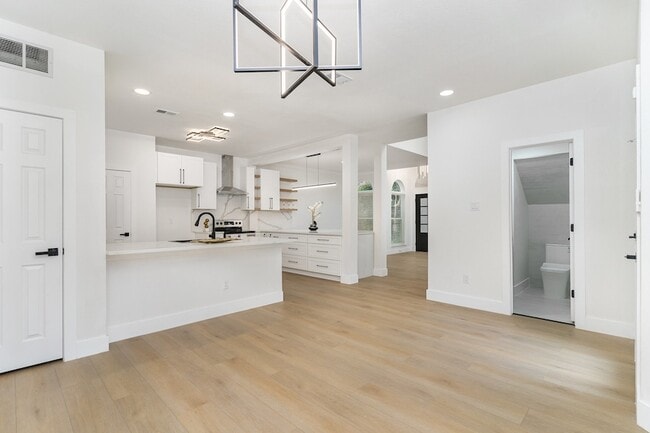 Building Photo - 17732 Windflower Way