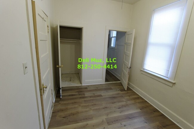 Building Photo - Beautiful 2 Bedroom, 1 Bath House with W/D Hookups