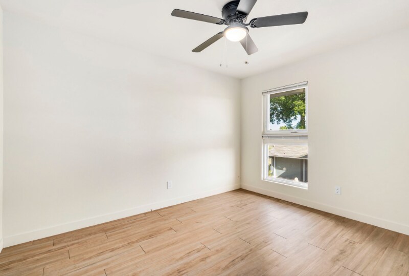 Building Photo - 1618 Banyan Dr