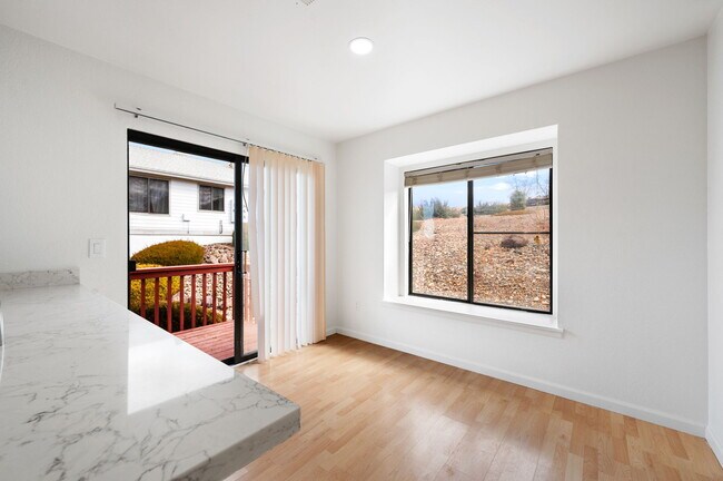 Building Photo - 3079 Montana Terrace Rd