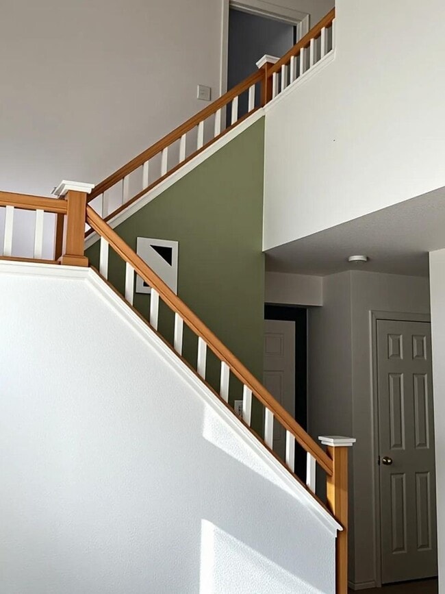 Building Photo - Beautiful 2 Bedroom/2.5 Bathroom Townhome with 2 Car Attached Garage at Centerra - East Loveland,...
