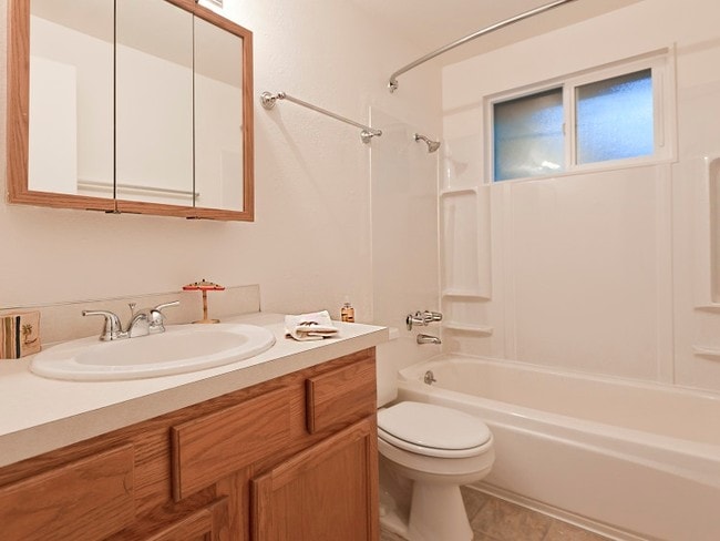 Bathroom - Riverside Villa