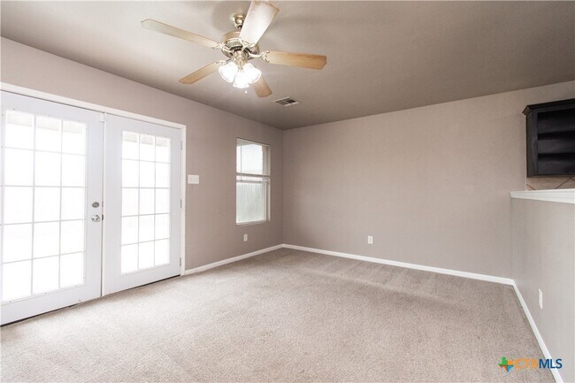 Building Photo - 4004 Bull Run Dr