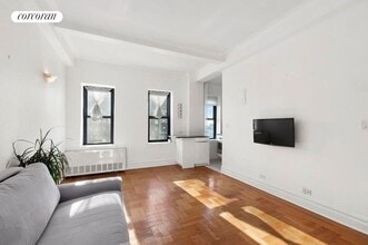 Building Photo - 230 Riverside Dr