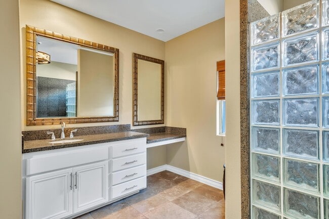 Building Photo - 45607 Pelican Hill Ct