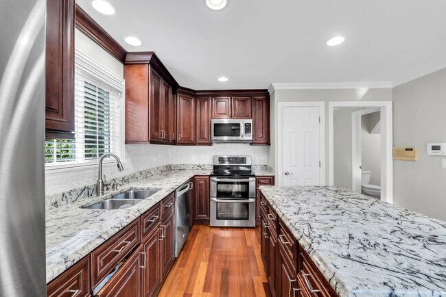 Building Photo - 18599 W Sterling Ct