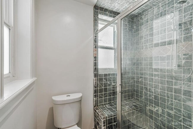 Building Photo - 3763 Clay St