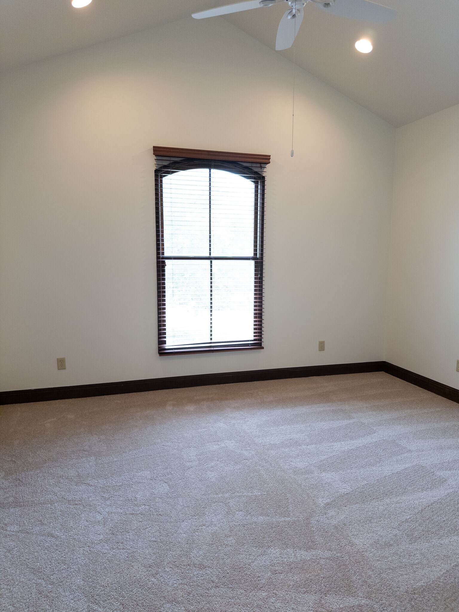 Building Photo - 114 Kollmeyer Cir
