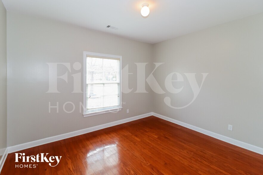 Building Photo - 12070 Goldspring Ln