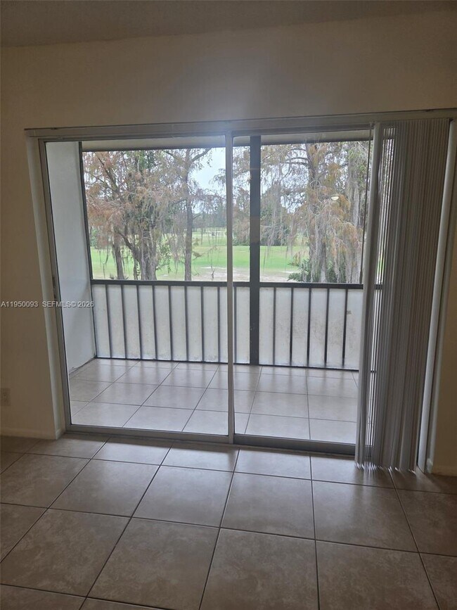 Building Photo - 7825 Fairview Dr