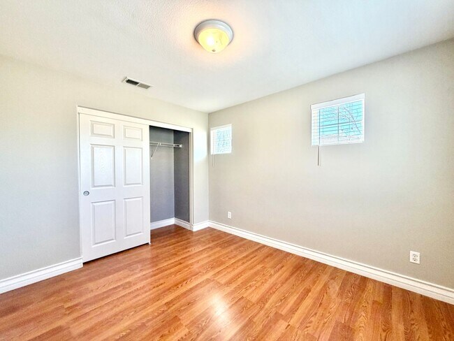 Building Photo - Modern Murrieta Living: Spacious 3-Bedroom Home in Griffith Place