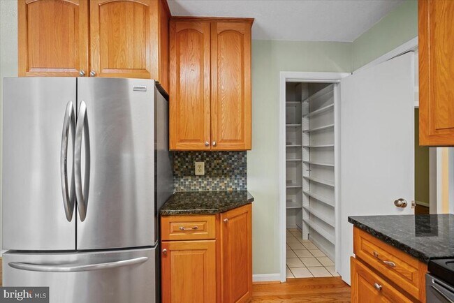 Building Photo - 11811 Dinwiddie Dr