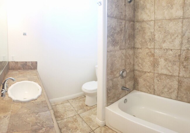 Building Photo - COMING SOON 4 bed 2 bath home in Upper Friendly Hills Area