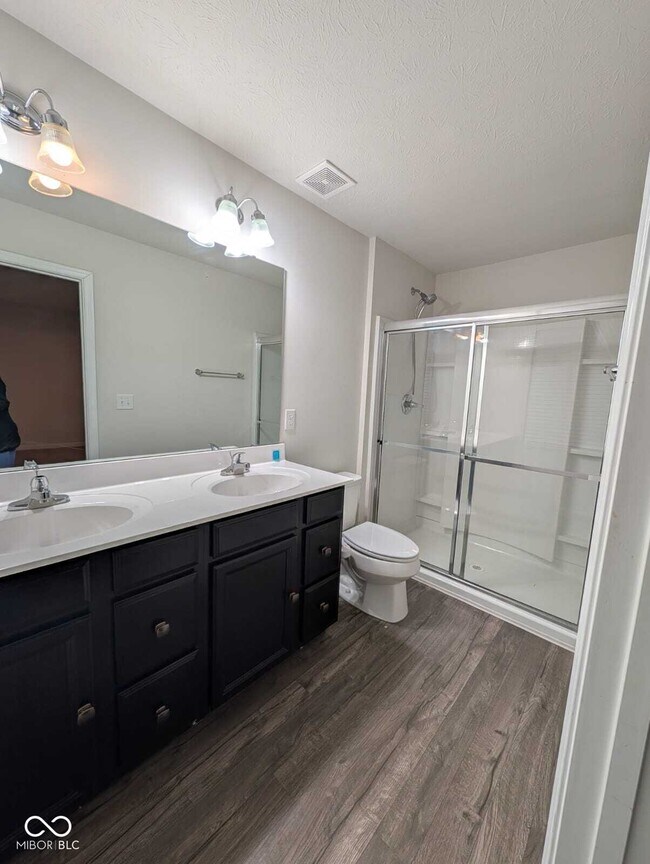 Building Photo - 128 Traditions Pass