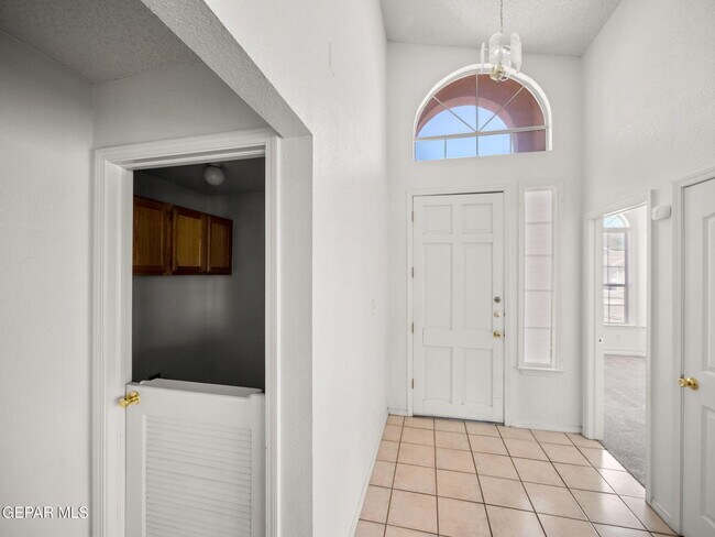 Building Photo - 5416 Roger Maris Dr